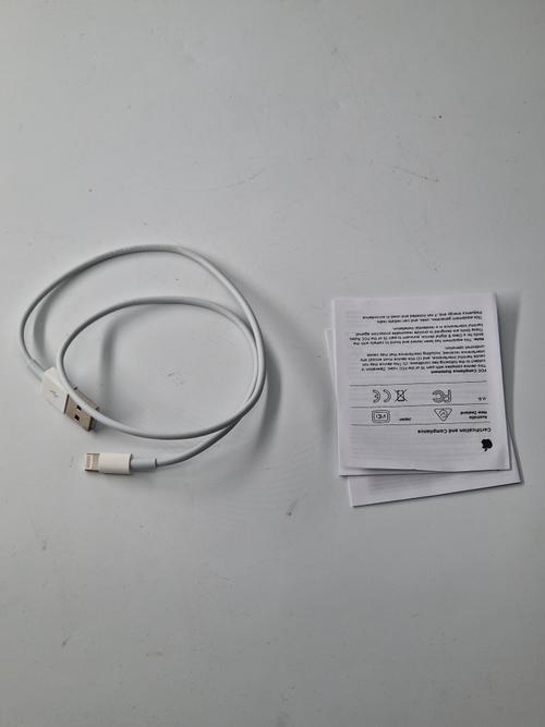 Reducere  Cablu de date Apple me291zm/a, Lightning, 0.5m (Alb)