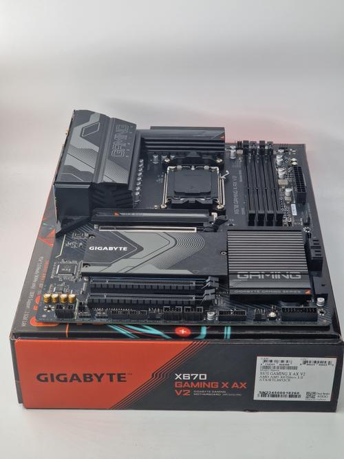 Reducere  Placa de baza GIGABYTE X670 GAMING X AX V2, AMD X670, AM5, ATX