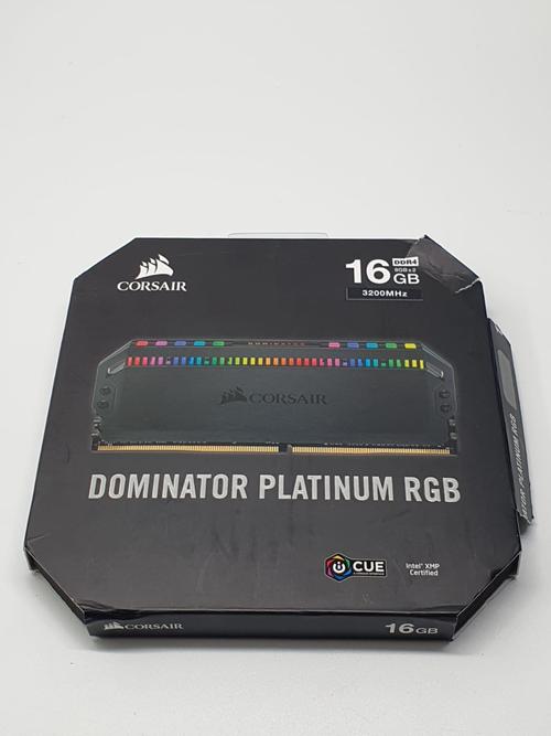 Reducere  Memorie Corsair Dominator Platinum RGB, DDR4, 2x8GB, 3200 MHz